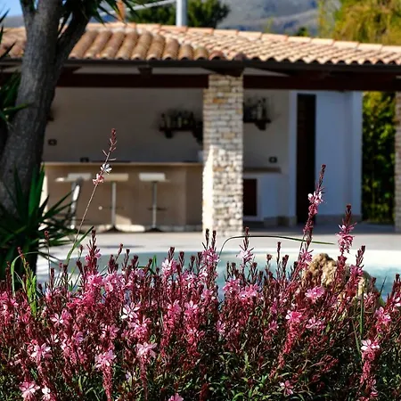Araucaria Villa *