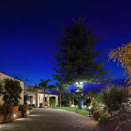 Araucaria Villa *